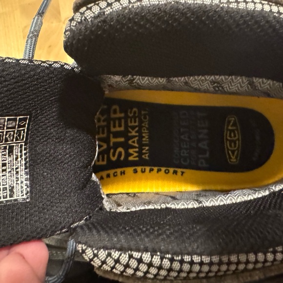 KEEN Women’s Hiking Boots 10.5 - Picture 5 of 14